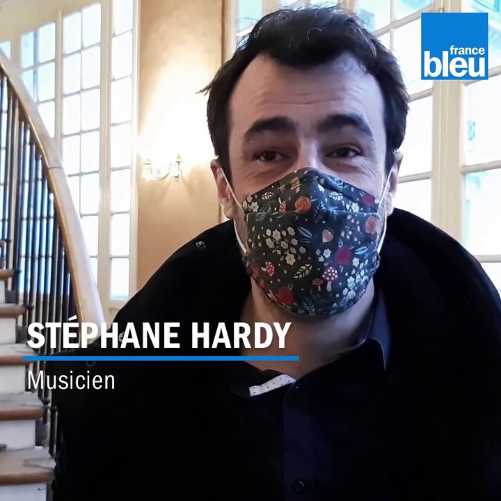 A Rennes, Stéphane Hardy réveille le printemps avec sa bombarde.