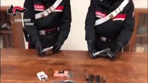 Torino, viaggiavano in auto armati di pistole: due arresti