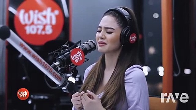 Agsunta, Moira Dela Torre perform Kahit Kunwari Man Lang , Jayda performs Paano Kung Naging Tayo? LIVE on Wish 107.5 Bus