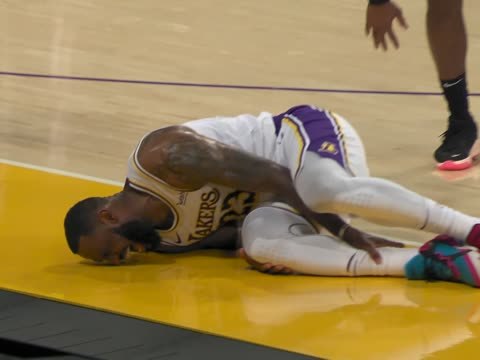 LeBron injury leaves Lakers reeling