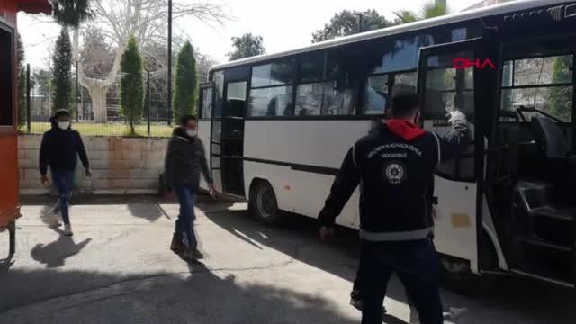 OSMANİYE Osmaniye'de 22 kaçak göçmen yakalandı