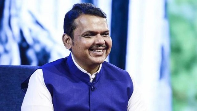 Fadnavis accuses Pawar of telling half the truth on Vaze