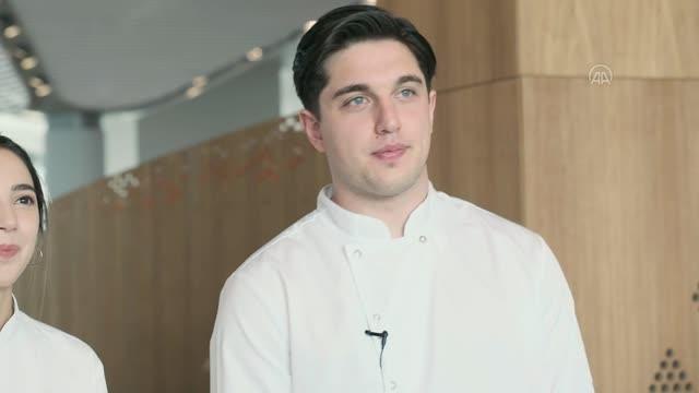 Down Sendromlu gençler, İstanbul Havalimanı İGA Lounge'ta şeflerle kurabiye yaptı