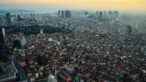 Gündüzleri binlerce insanın ziyaret ettiği Tahtakale mahallesinin nüfusunu duyanlar kulaklarına inanamıyor