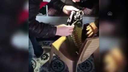 MANİSA - Sosyal medyada terör propagandası yaptığı öne sürülen 3 şüpheli yakalandı