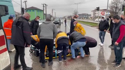 Yaya geçidinden geçen yaşlı adama otomobil çarptı