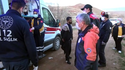 Aşırı alkol aldıktan sonra sulama kanalına düşen şahıs parasını polise sordu