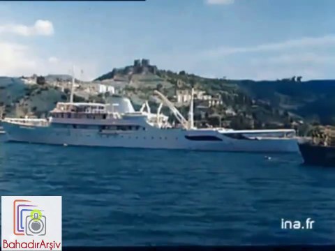 First Lady Jacqueline Kennedy Onassis in Istanbul, Turkey 1963 (Colorized) / Madam Jacqueline Kennedy Onassis İstanbul'da 1963 (Renkli)