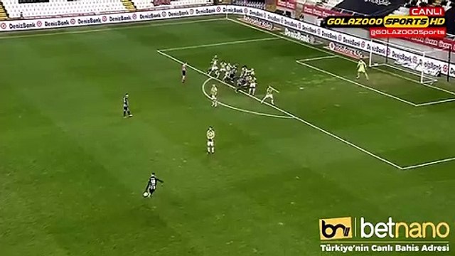 13e passe décisive de Rachid Ghezzal