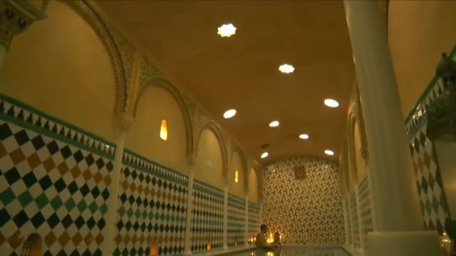 Por el agua de Granada, solo reman los suspiros escribió Lorca