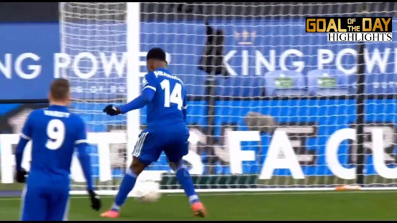 Leicester City bat  Manchester United (3-1) Vardy Instoppable