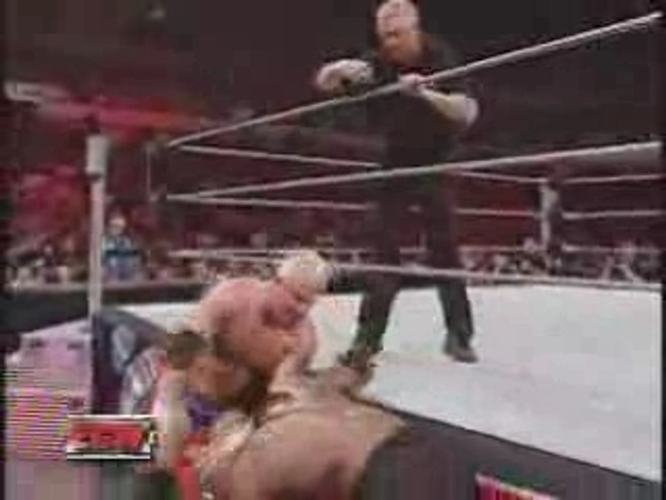 bobby lashley vs mr kennedy et harcore holly