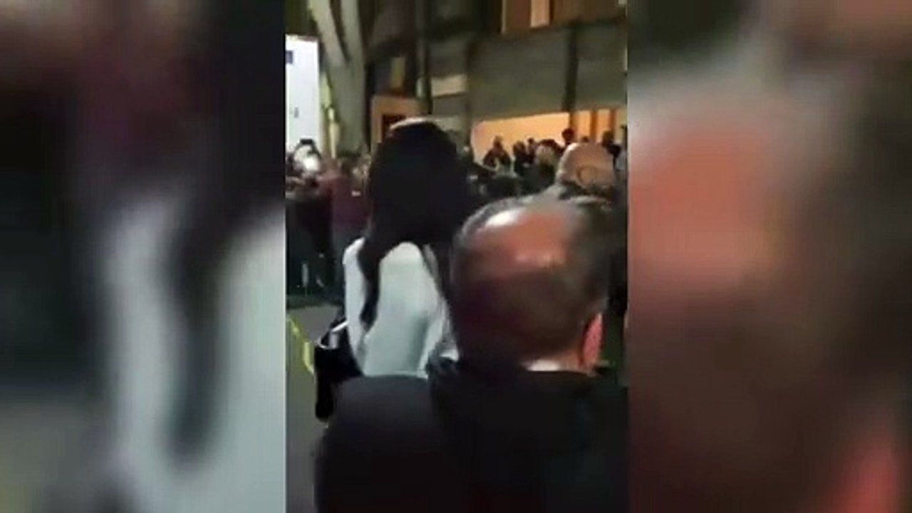 ext-dua-lipa-atacada-por-fan-en-mexico-210321