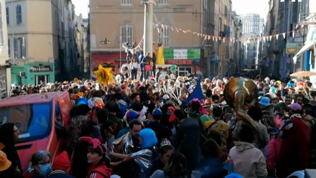 Des milliers de personnes à un carnaval non déclaré à Marseille