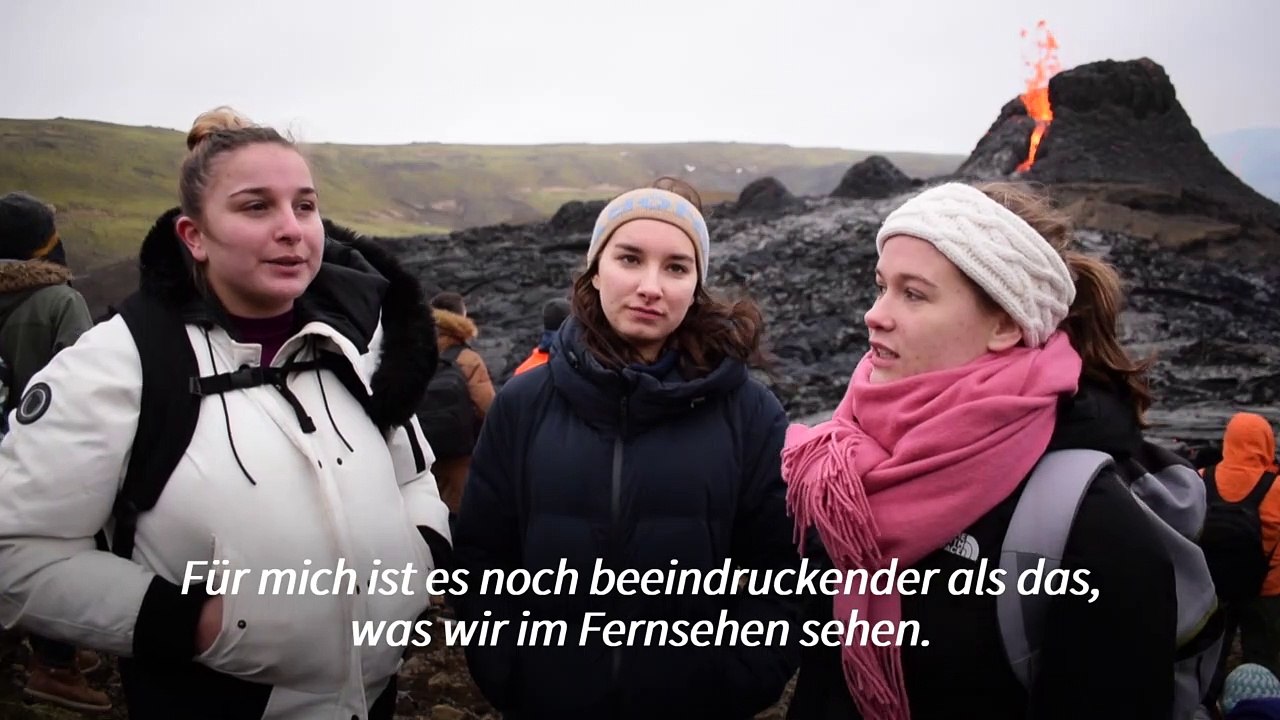 Vulkanausbruch auf Island zieht zahlreiche Schaulustige an