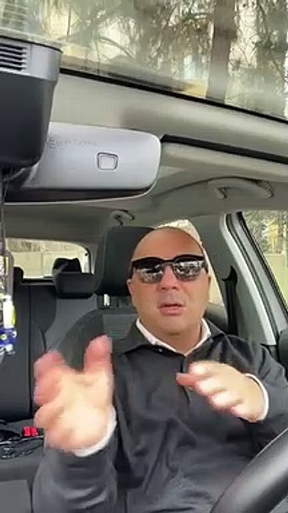 Bi’Bilen Emir Hepoğlu - Videolu Görüş - İstanbul’da mutlaka gidin dediğin bir yer var mı?