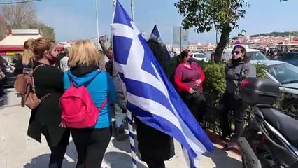 «Όχι» της Λέσβου στη νέα δομή - Μουτζούρης: «Καθρεφτάκια για ιθαγενείς» η χρηματοδότηση