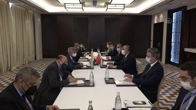 Dışişleri Bakanı Çavuşoğlu, Pakistan Dışişleri Bakanı Kureyşi ile görüştü