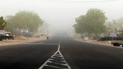 बाड़मेर में अंधड़ का कहर, आसमान से दिनभर बरसी धूल