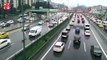 İstanbul’da yağmur trafik yoğunluğuna neden oldu