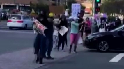 美 '증오범죄 반대' 시위대에 노린 증오범죄 잇따라 발생 / YTN