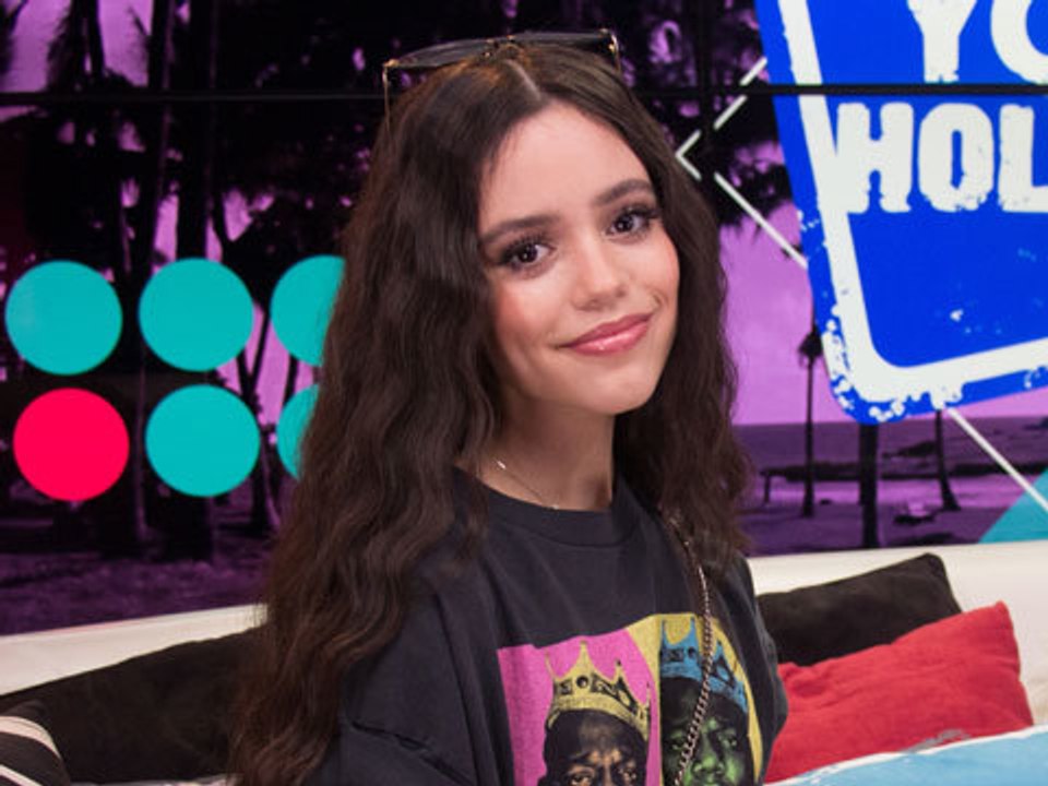 Jenna Ortega Rates YOU Memes & Gushes Over Penn Badgley