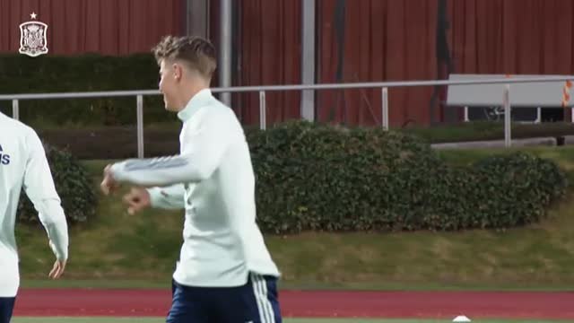Primer entrenamiento de la selección de cara a los partidos de clasificación para el Mundial de Catar