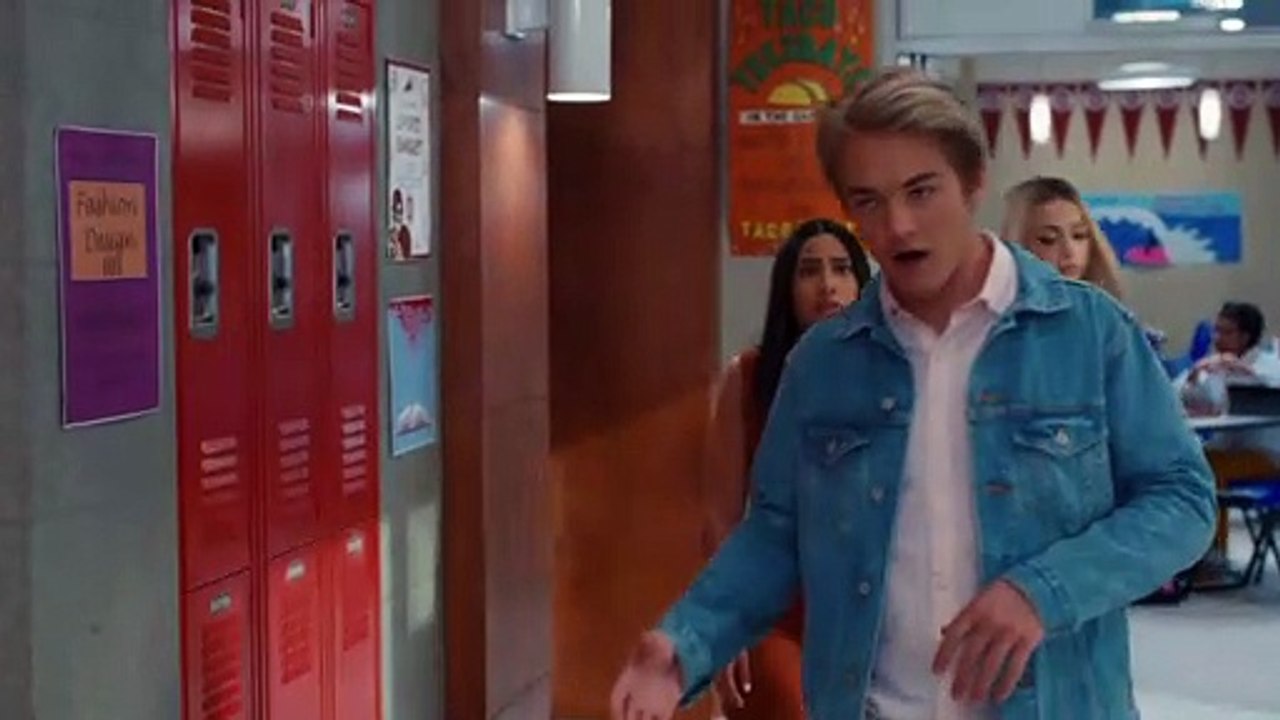 Saved By The Bell Clip - Daisy Pretends to be Jessie Spano