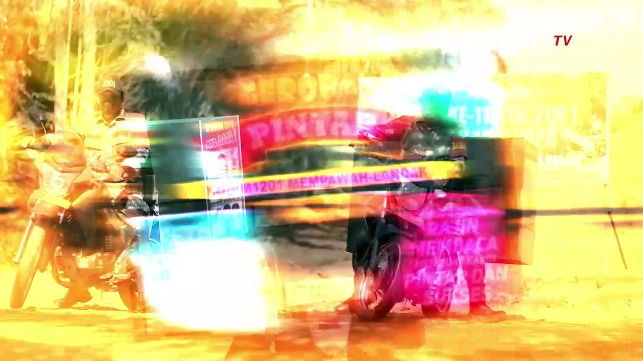 Personel TNI Kerahkan Gerobak Pintar Untuk Anak-anak di Desa Tolok, Kalimantan Barat