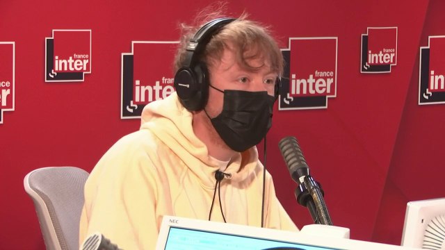 On a créé des safe place avec nos amis, mais c'est pas toujours le cas autour de nous (Eddy de Pretto)