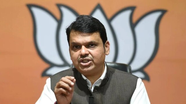 Devendra Fadnavis counters Anil Deshmukh's quarantine claim, says Sharad Pawar was misled