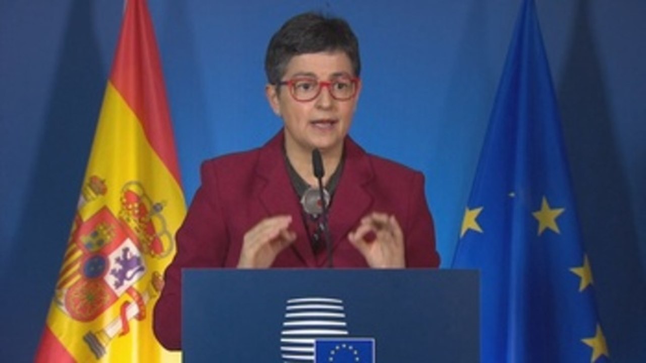González Laya asegura que España sigue "escrupulosamente" normas europeas de movilidad