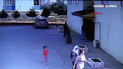 Öğretmen dehşet saçtı! Karakolda tartıştığı kadının yüzüne kalem sapladı