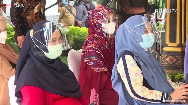 Presiden Jokowi Tinjau Vaksinasi Massal, Kabupaten Jombang, 22 Maret 2021