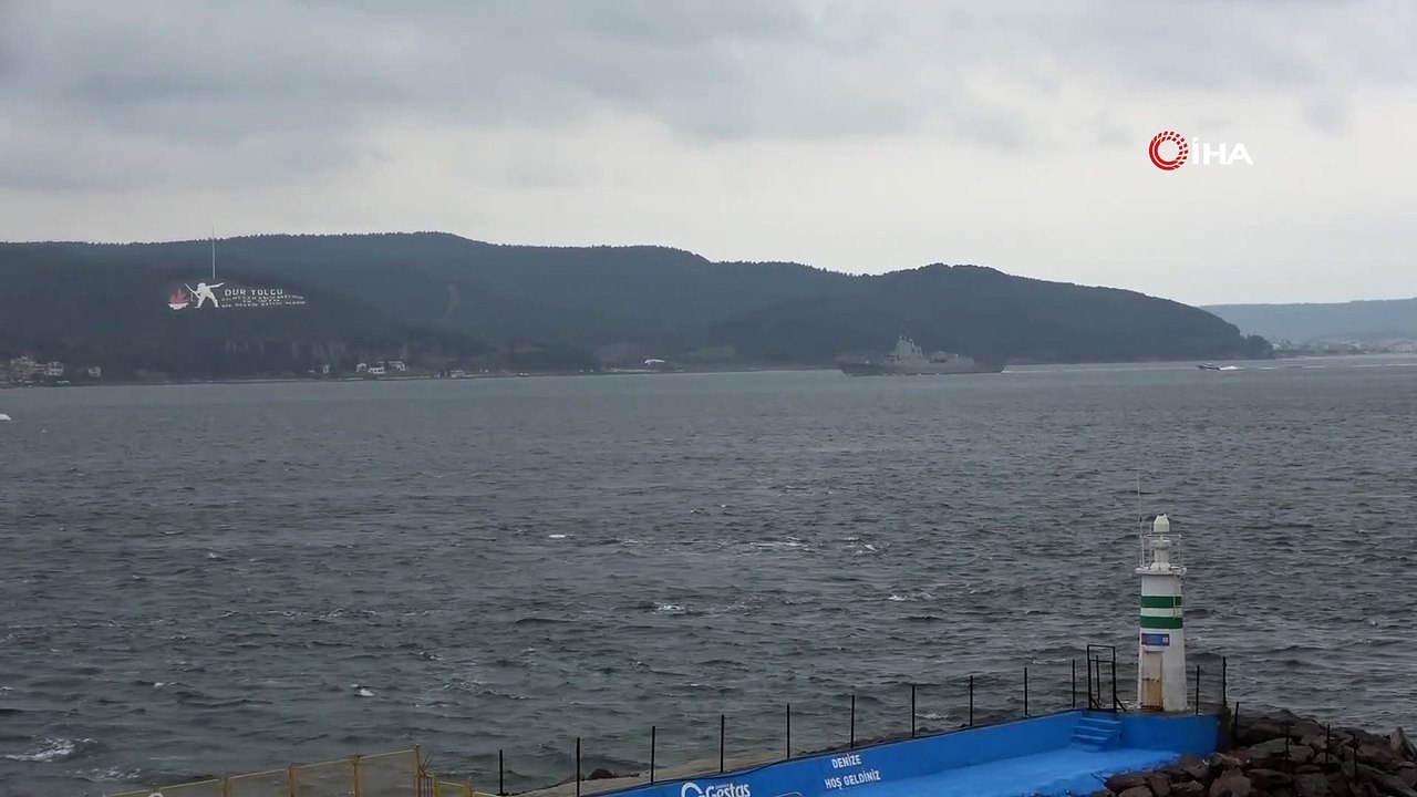 İspanya savaş gemisi Çanakkale Boğazı'ndan geçti