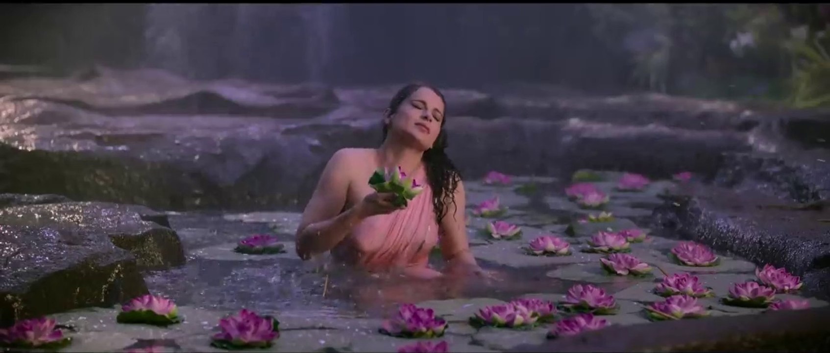 Thalaivi _ Official Trailer (Hindi) _ Kangana Ranaut _ Arvind Swamy _ Vijay _ 23rd April ( 720 X 1280 )