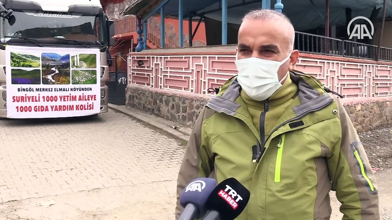 Bingöl'ün Elmalı köyü sakinleri İdlib'deki yetimler için elden ele yardım