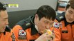 [HOT] Lee Chang-joon, a firefighter who tries to cheer up again with rice., 아무튼 출근! 210323