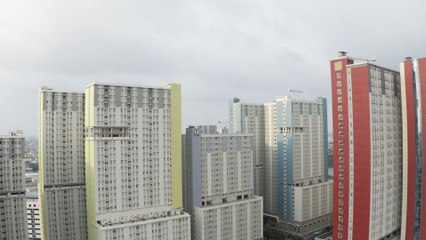 Nakes dan Pasien Covid-19 RSDC Wisma Atlet Bermain Angklung