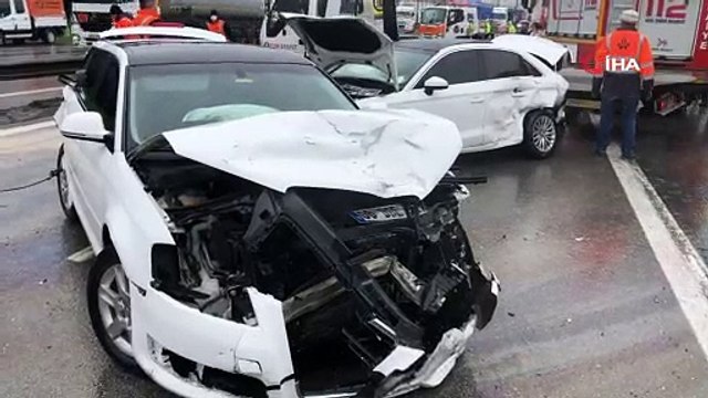 10 aracın karıştığı zincirleme kaza TEM'i kapattı