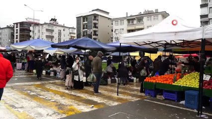 Pazar yerlerinde korona denetimi sıklaştırıldı