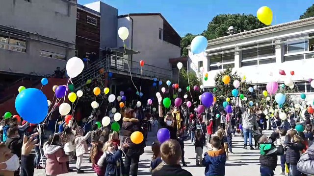 Le lâcher de ballons des enfants de l'école Saint-Régis