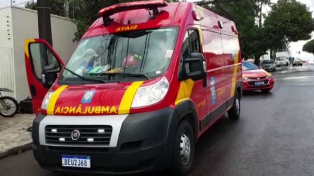 Entregador fica ferido em acidente na Rua Pernambuco esquina com a Nereu Ramos