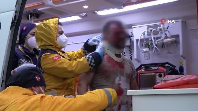 Sürücüsünün direksiyon hakimiyetini kaybettiği otomobil şarampole yuvarlandı