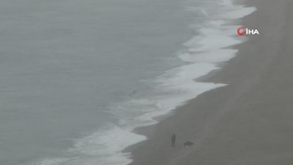 Antalya'da yağışlı hava hayatı olumsuz etkiledi