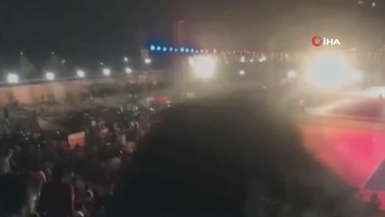 - Hindistan'da tribün çöktü: 100'den fazla yaralı