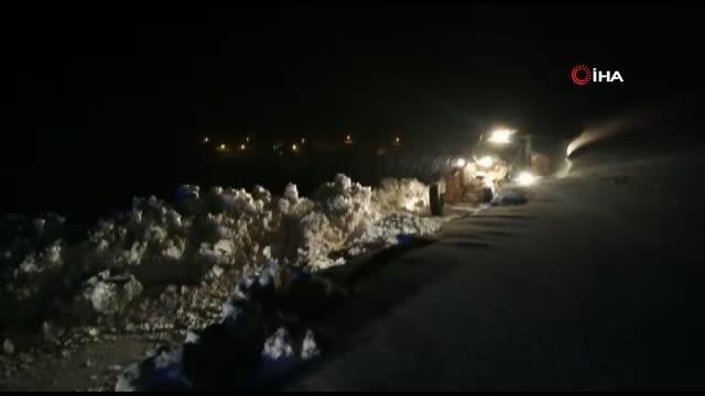 Kar ve tipiden yolu kapanan köydeki hasta 6 saat süren çalışmalar sonucu hastaneye kaldırıldı