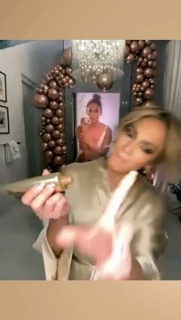 Rutina de cuidado de la piel de Jennifer Lopez con Jlo Beauty