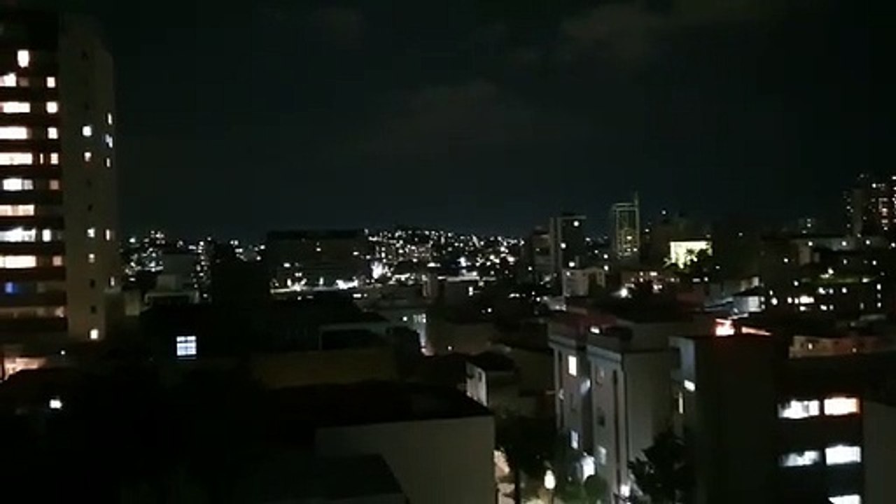 Panelaço em BH: moradores do Bairro Prado protestam contra o presidente Jair Bolsonaro