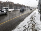 Ankara'da yoğun kar yağışı hayatı olumsuz etkiledi